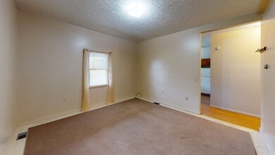 37 2nd Ave in Scottdale, PA - Building Photo - Building Photo