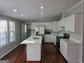 203 River Oak Dr in Bloomingdale, GA - Building Photo - Building Photo