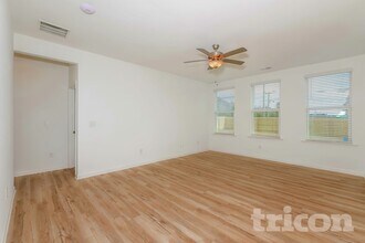 213 Everett Sq in Mcdonough, GA - Building Photo - Building Photo