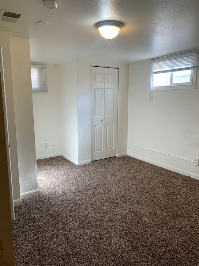 2029 6th Ave, Unit #B in Greeley, CO - Foto de edificio - Building Photo
