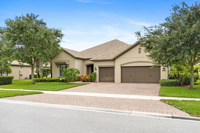 4615 Siena Cir in Wellington, FL - Building Photo - Building Photo
