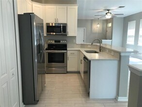 9054 Moonlit Meadows Loop in Riverview, FL - Building Photo - Building Photo