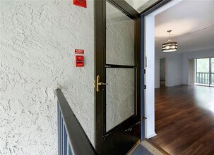 120 Cypress Ln in Oldsmar, FL - Building Photo - Building Photo