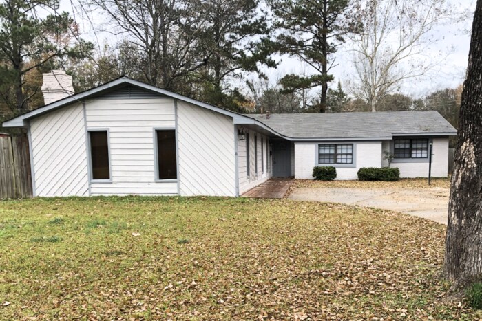 262 Southbrook Dr in Jackson, MS - Building Photo