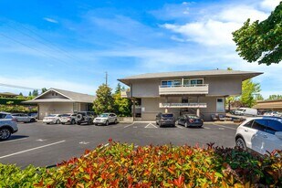 970 100th Ave NE in Bellevue, WA - Building Photo