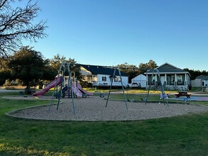 294 Heatherwood Dr in Driftwood, TX - Building Photo - Building Photo
