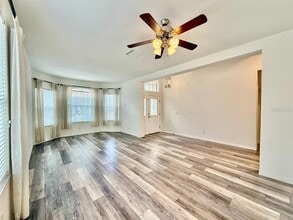 10226 Evergreen Hill Dr in Tampa, FL - Building Photo - Building Photo