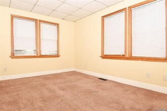 53 Thorman Ave in Hicksville, NY - Building Photo - Building Photo