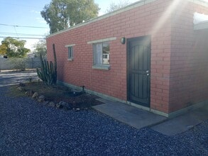 244 N Westmoreland Ave, Unit 244 in Tucson, AZ - Foto de edificio - Building Photo