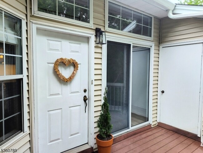 28 Sage Ct in Bedminster, NJ - Building Photo - Building Photo