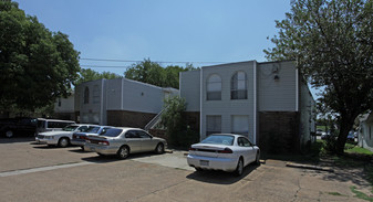 2401 W Prairie St Apartments