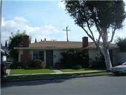 17632 Jacquelyn Ln in Huntington Beach, CA - Building Photo