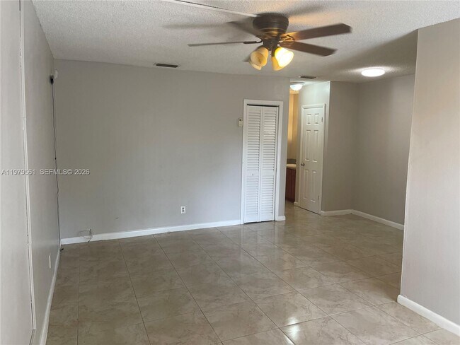 716 SW 16th Ave in Fort Lauderdale, FL - Building Photo - Building Photo