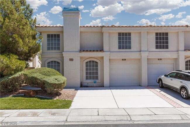 1004 Sun wood Dr in Las Vegas, NV - Building Photo - Building Photo