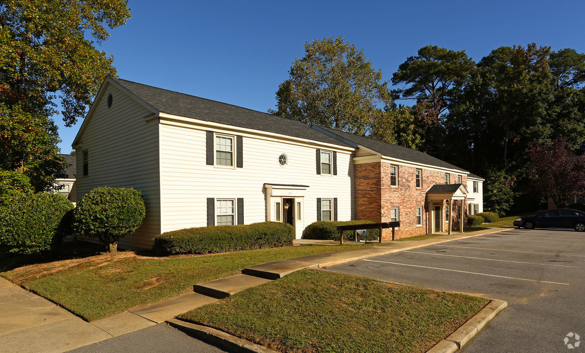 Retreat at Broad River in Columbia, SC - Building Photo