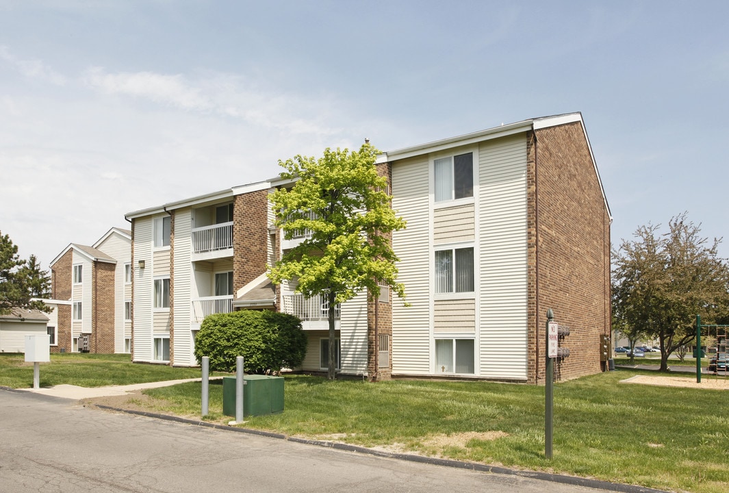 Rivergreen Apartments in Riverview, MI - Building Photo