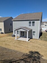 1055 Baltusrol Ln in Lebanon, TN - Foto de edificio - Building Photo