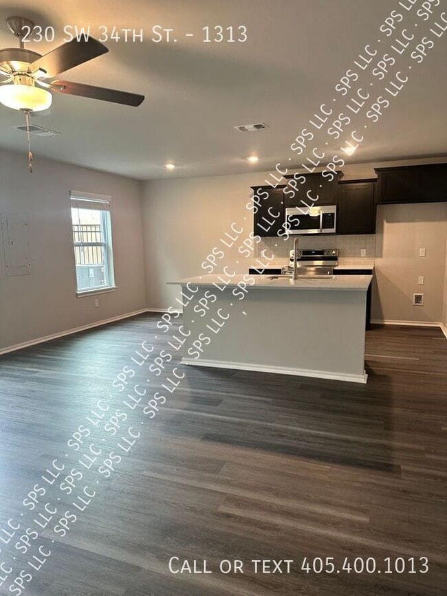 230 SW 34th St in Moore, OK - Building Photo - Building Photo