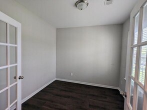 7854 Expedition Dr in North Charleston, SC - Foto de edificio - Building Photo