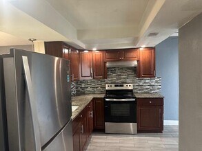 4660 NW 6th Ct in Delray Beach, FL - Building Photo - Building Photo