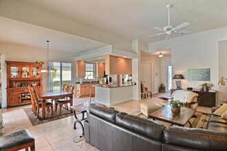 5254 Eleuthra Cir in Vero Beach, FL - Building Photo - Building Photo