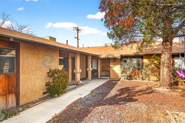 836 W Atkins Ave in Ridgecrest, CA - Building Photo - Building Photo