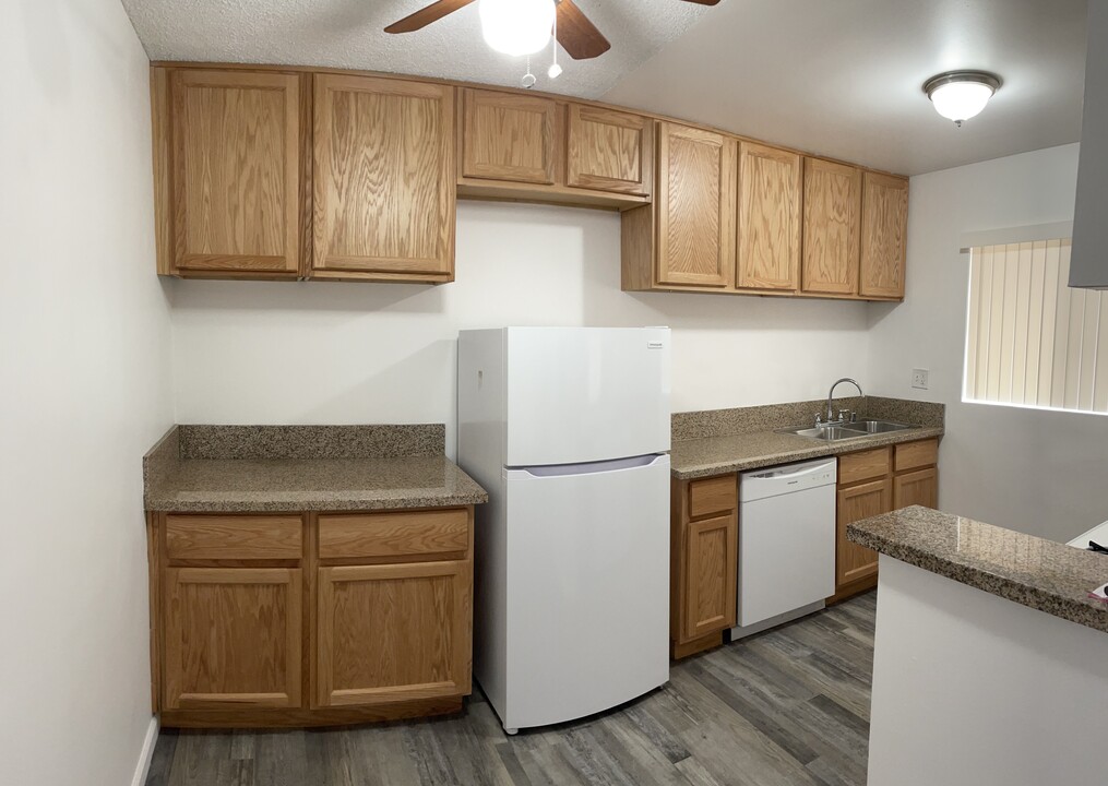 ***2BED - 1.5 BATH*** Fully Remodeled Unit in Burbank, CA - Foto de edificio