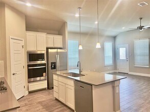 2708 McCormick St in Denton, TX - Building Photo - Building Photo