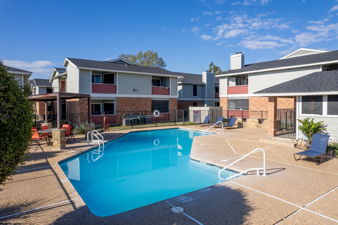 Arbor Trails Apartment Homes in Round Rock, TX - Building Photo