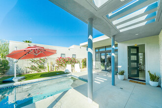 814 Nugget Ln in Palm Springs, CA - Building Photo - Building Photo