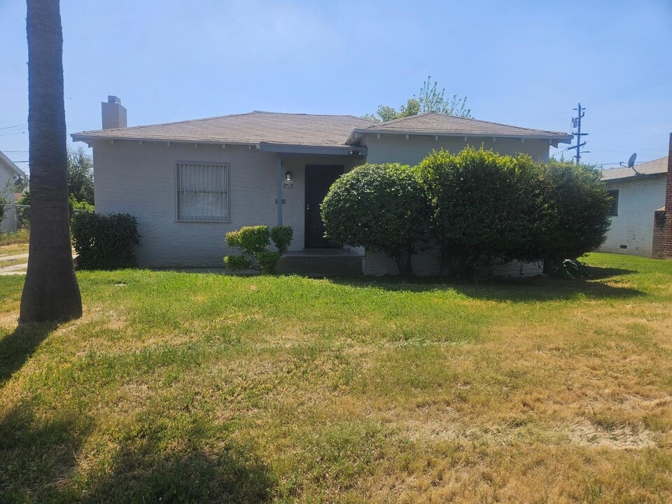 2914 E Cornell Ave in Fresno, CA - Building Photo