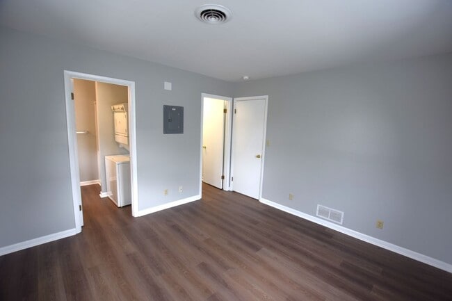 13 SE 2nd St in Milford, DE - Foto de edificio - Building Photo