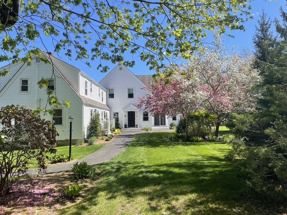 Brookside Apartments in Plymouth, MA - Building Photo