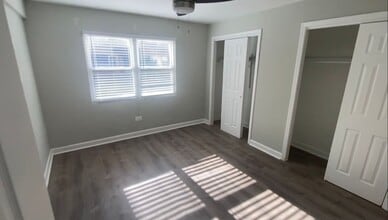 1321 W Sherwin Ave in Chicago, IL - Building Photo - Building Photo