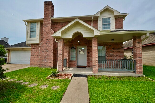 property at 6822 La Puente Dr
