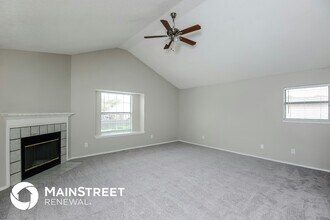 7109 Woodhinge Dr in Benbrook, TX - Foto de edificio - Building Photo