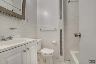 1134 Madison Ave in New York, NY - Building Photo - Building Photo