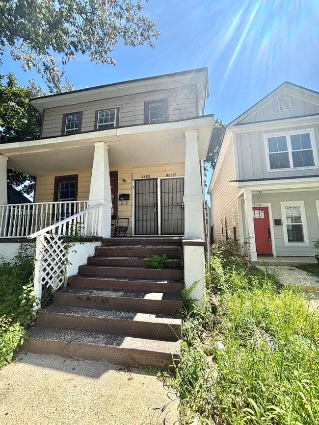 property at 1207 E Bolton St