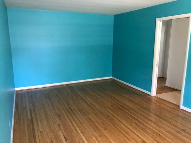 904 Bresslyn Rd in Nashville, TN - Building Photo - Building Photo