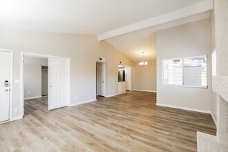 2228 E Flossmoor Ave in Mesa, AZ - Building Photo - Building Photo