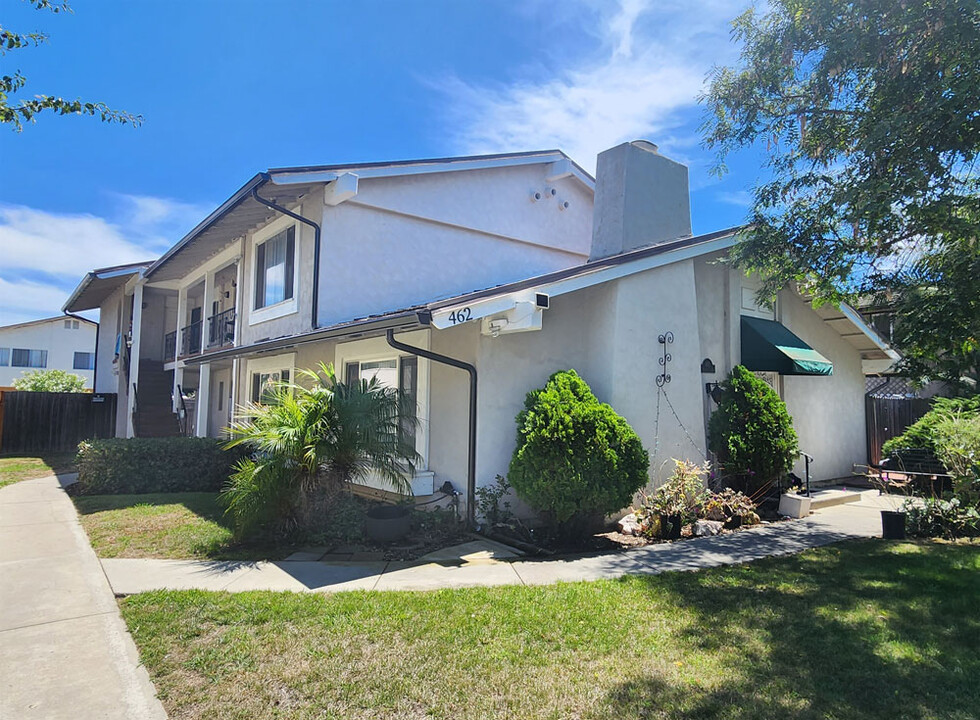 462 Linfield Pl in Goleta, CA - Building Photo