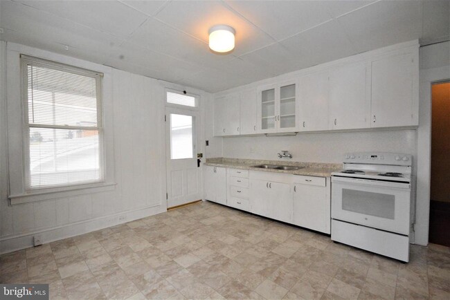 5 W Main St in Middletown, MD - Building Photo - Building Photo