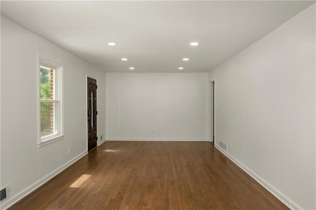 878 Parkway Dr in Smyrna, GA - Building Photo - Building Photo