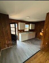 904 Marsh St in Thomasville, NC - Building Photo - Building Photo