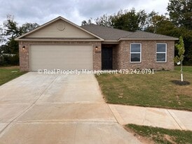 10640 Cedar Wy in Fort Smith, AR - Building Photo