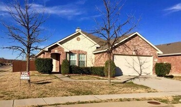 1601 Rialto Way in Justin, TX - Building Photo - Building Photo