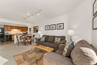 1675 Larimer St in Denver, CO - Building Photo - Building Photo