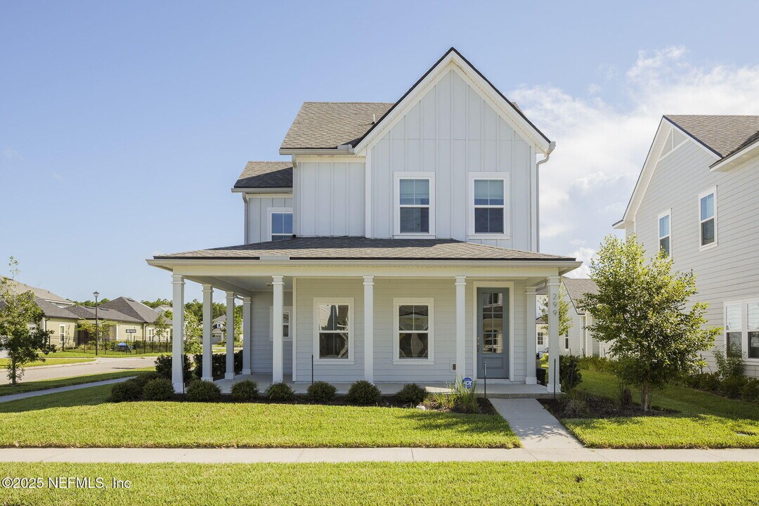 299 Clarys Run in St. Augustine, FL - Foto de edificio