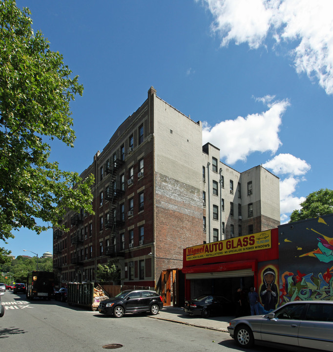 428-438 W 204th St in New York, NY - Building Photo