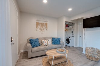 801 Hillview Heights in Nashville, TN - Foto de edificio - Building Photo